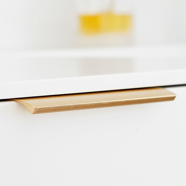 Tirador EDGE STRAIGHT "Made in Denmark"