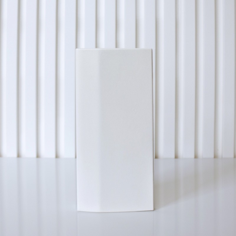 Plinto lacado Escalón