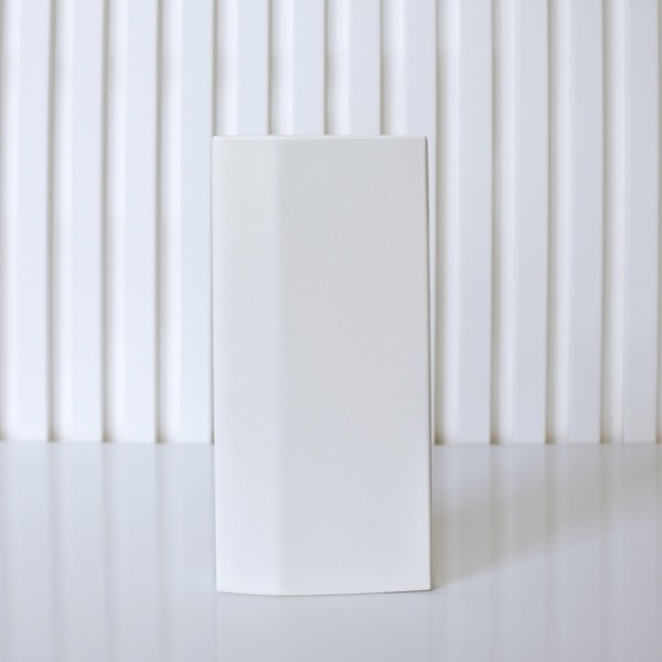 Plinto lacado Escalón