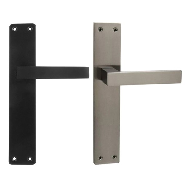 Kristina - Manilla con placa larga ovalada