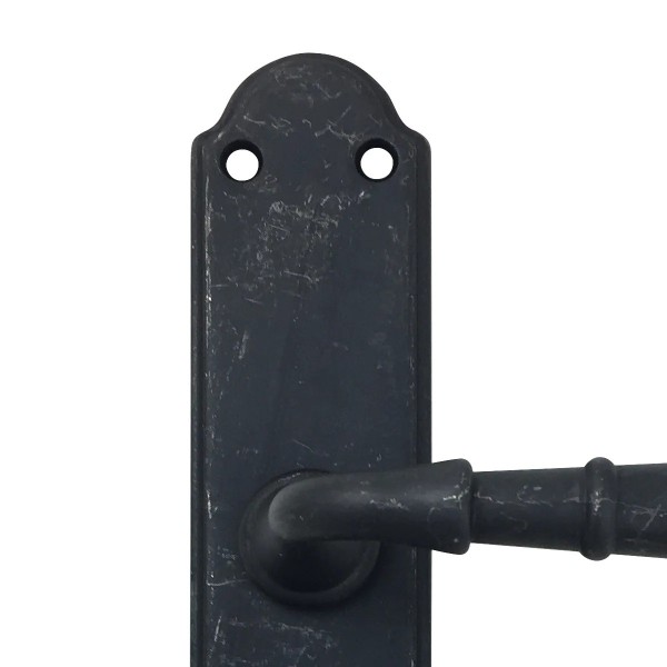 ALBIN Maneta Negra Forja Envejecido - Design by Work Studio 2