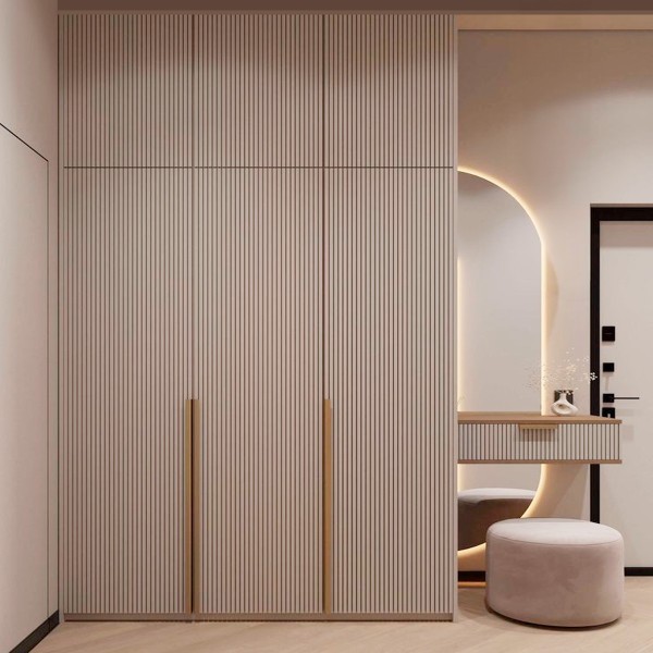 Puerta de armario abatible lacada Garland