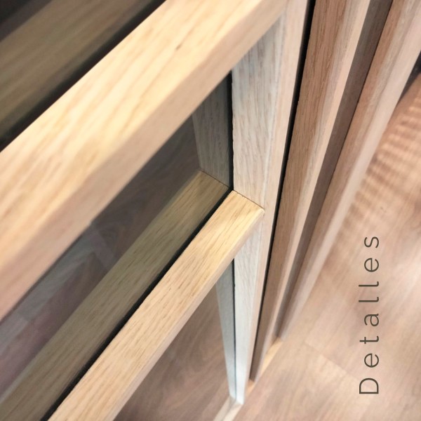 Puerta japonesa corredera de madera hasta el techo Mondrián