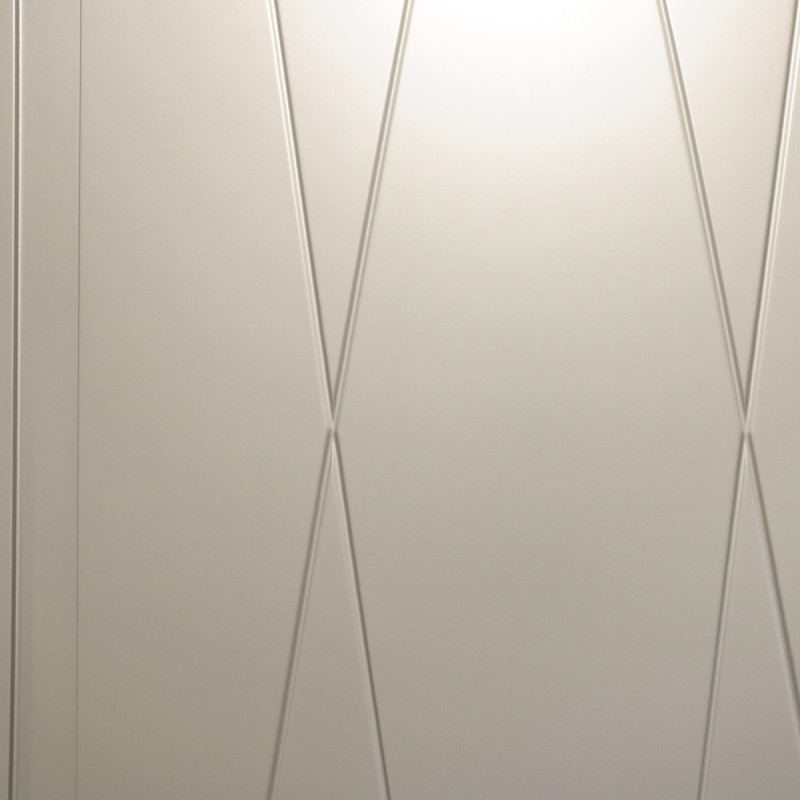 Puerta suelo a techo lacada Rombo