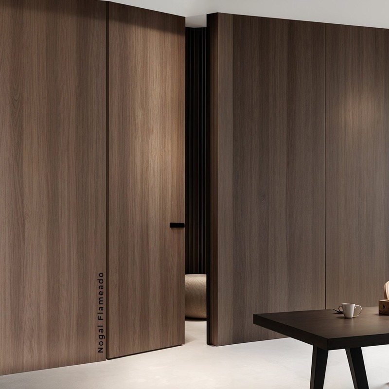 Puerta suelo a techo enrasada a...