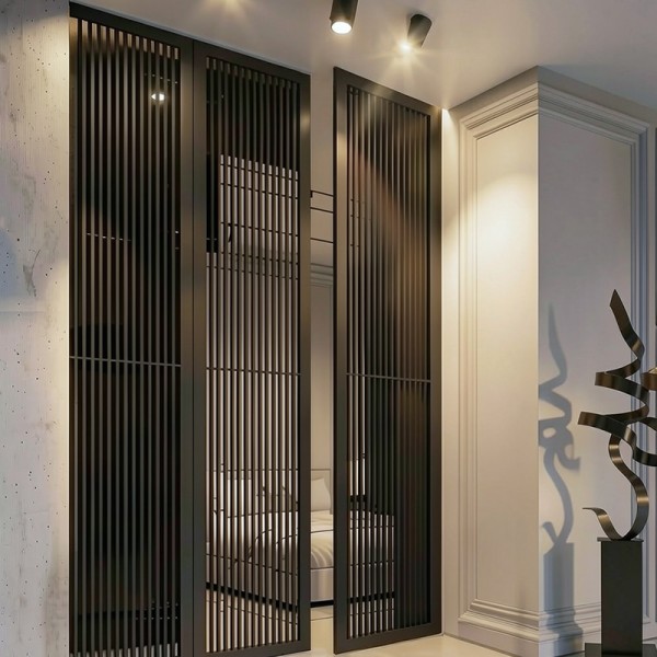 Puerta industrial abatible suelo a techo de madera lacada  Modelo Unike (opción cristal)