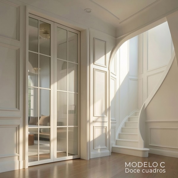 Puerta industrial abatible suelo a techo lacada y cristal...