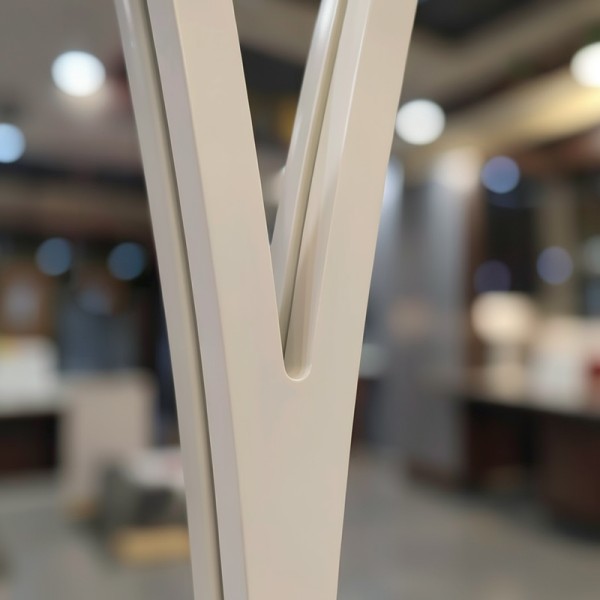 Puerta industrial abatible suelo a techo de madera lacada y cristal  Modelo Arwen