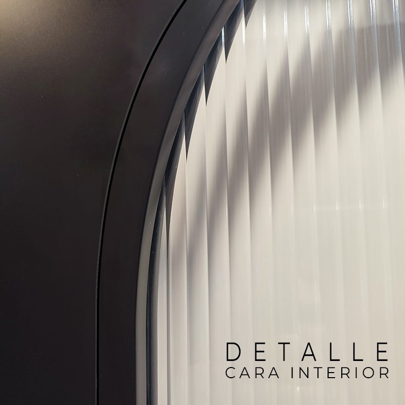 Puerta de Interior con Cristal Lacada...