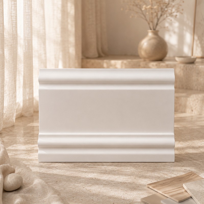 Rodapié Blanco Lacado modelo Ares®...