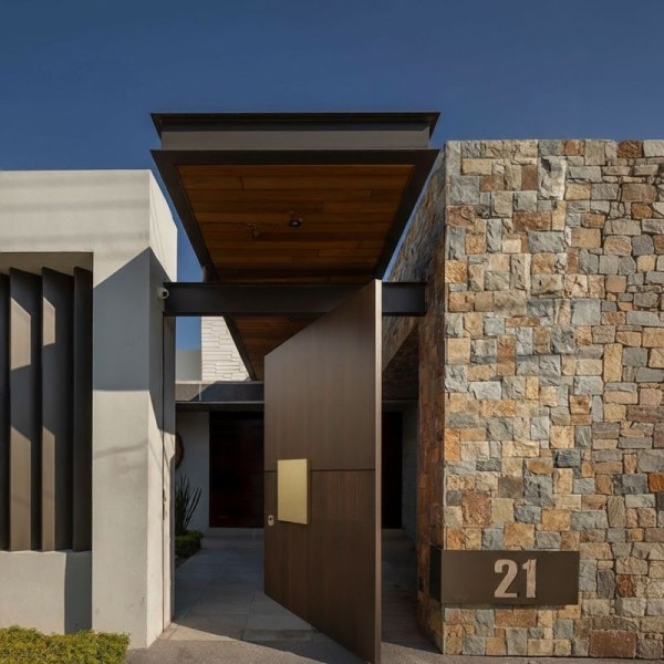 Puertas de Exterior de Gama Alta | Diseño y Seguridad Kapitel | Modelo Clave